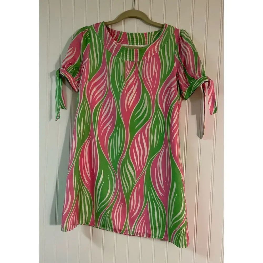 Lilly Pulitzer dress 100% silk side zip size 0